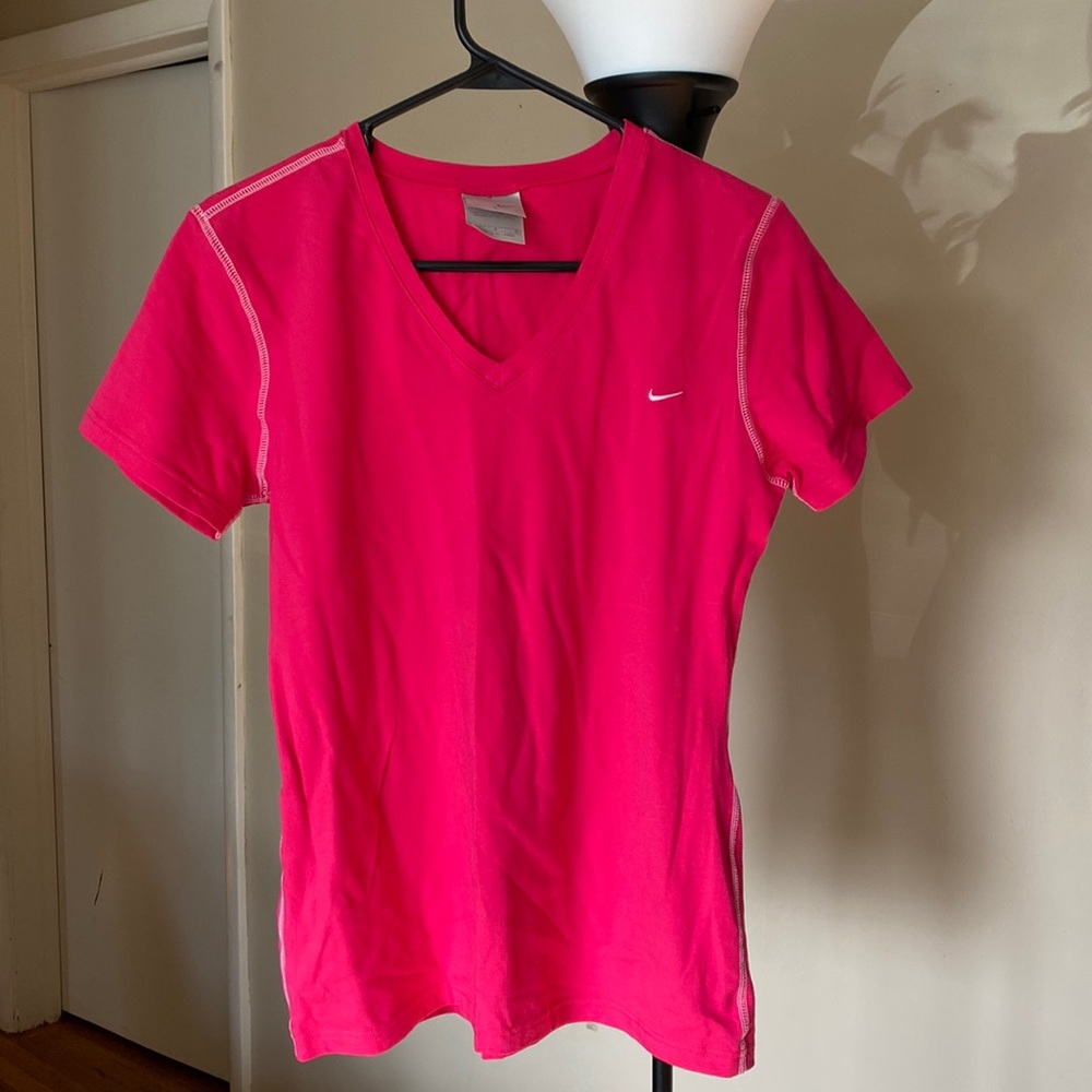 Nike top